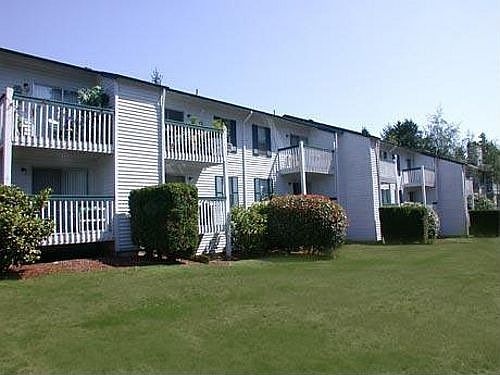 3rd image of 263 Weatherstone Ln NE