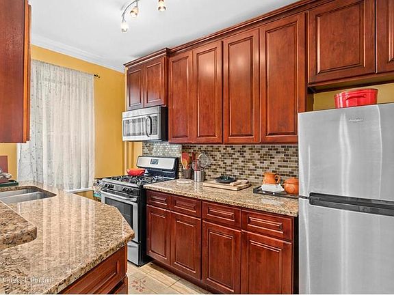 3rd image of 5134 30th Ave APT 2O