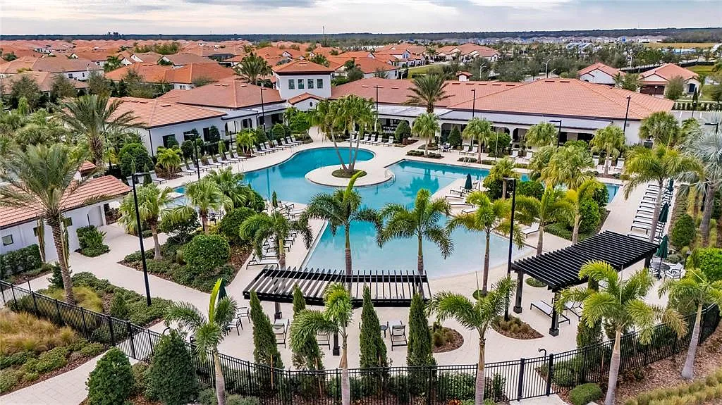 2 bed, 2.5 bath, 1737 sqft, $2,500 — Photo 4