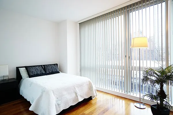 Sold by Renetta Real Estate | media 11