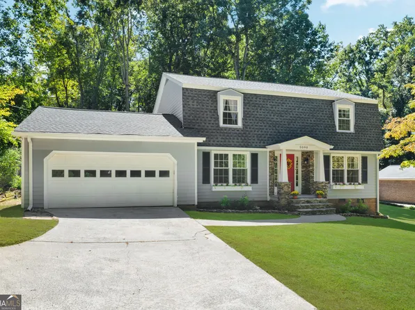 5090 Larry Ln, Marietta, GA 30068