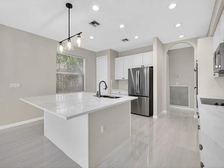 2237 SW Newport Isles Blvd — Photo 20