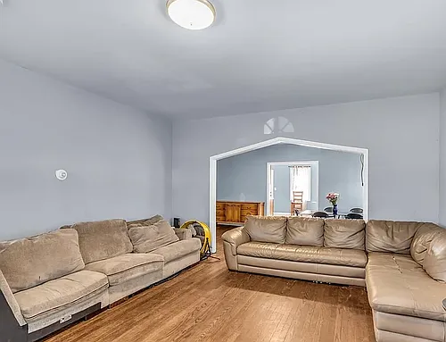401 Ridge Ave Photo 1