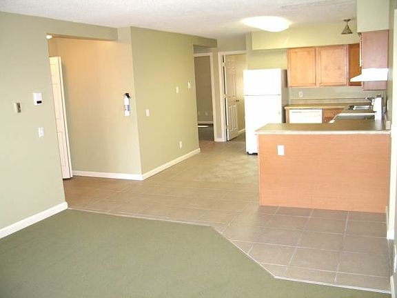 2nd image of 813 W Lovell St APT 110B
