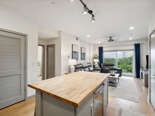 400 Herron Dr APT 219, Nashville, TN 37210