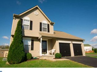 2 Westbury Dr, New Castle, DE 19720