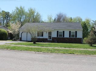 803 Hillcrest Dr, Hopkinsville, KY 42240