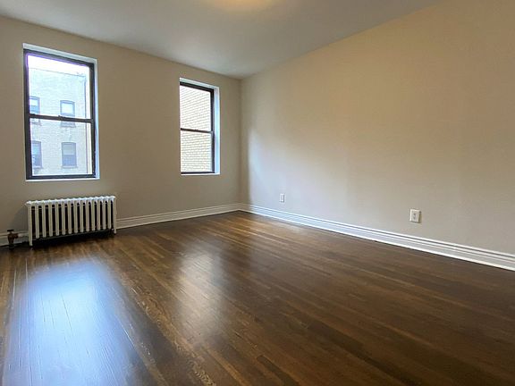5th image of 645 Ocean Ave #560