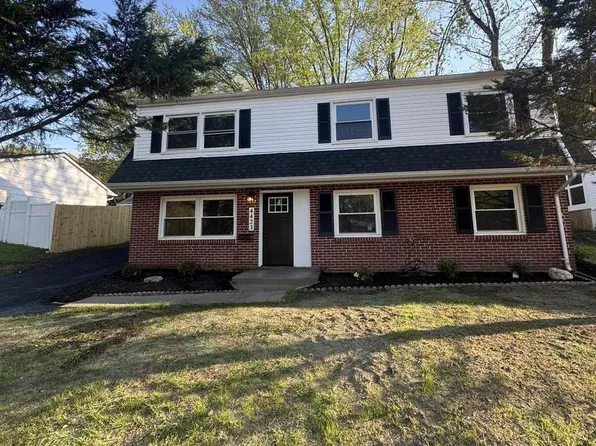 4423 Kenwood Dr, Woodbridge, VA 22193