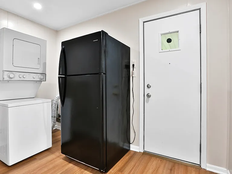 3226 Grayson St — Photo 15