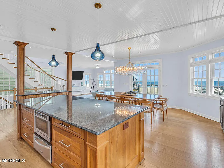1302 Ocean Ave — Photo 32