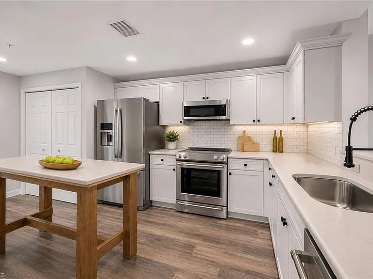 3029 Driftwood Way #3307 — Photo 2