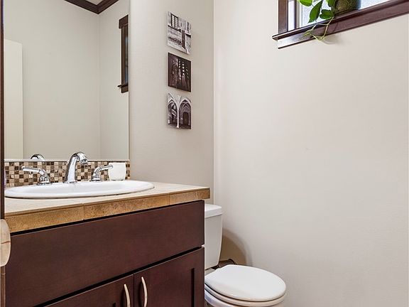 Powder Room by the entrance