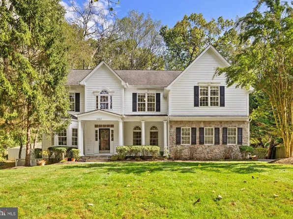 2503 Easie St, Oakton, VA 22124