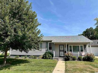 518 N Maple St, Mount Sterling, IL 62353