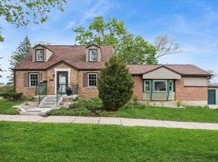 1118 Manchester Rd, Wheaton, IL 60187