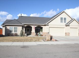2434 E Meadowgrass St, Meridian, ID 83646