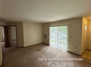 1750 Robin Ave #4, Oshkosh, WI 54902