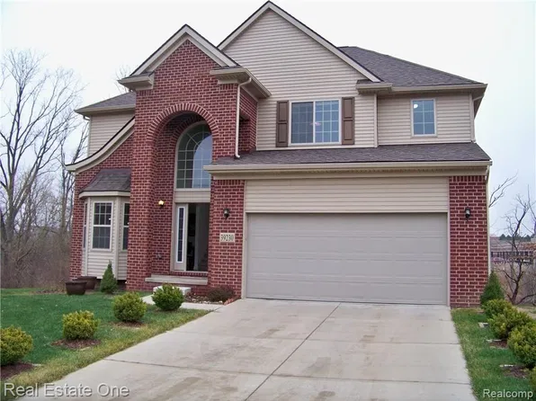 39230 Silverthorne Bnd, Farmington Hills, MI 48331