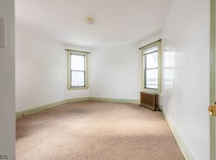 488 Fairview Ave, Orange, NJ 07050