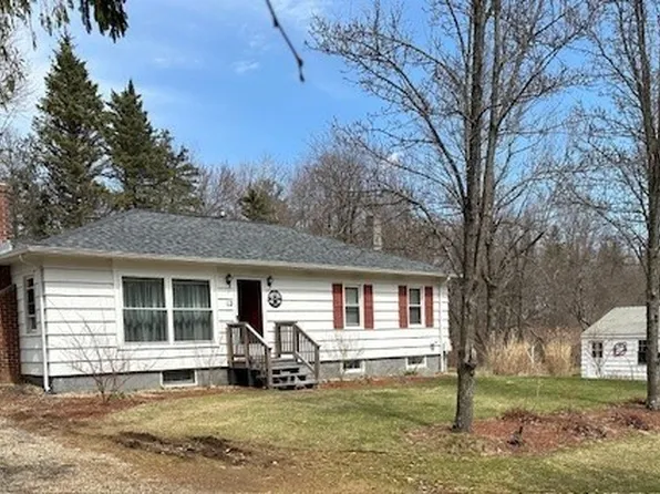 12 Meadowbrook Cir, Rutland, MA 01543