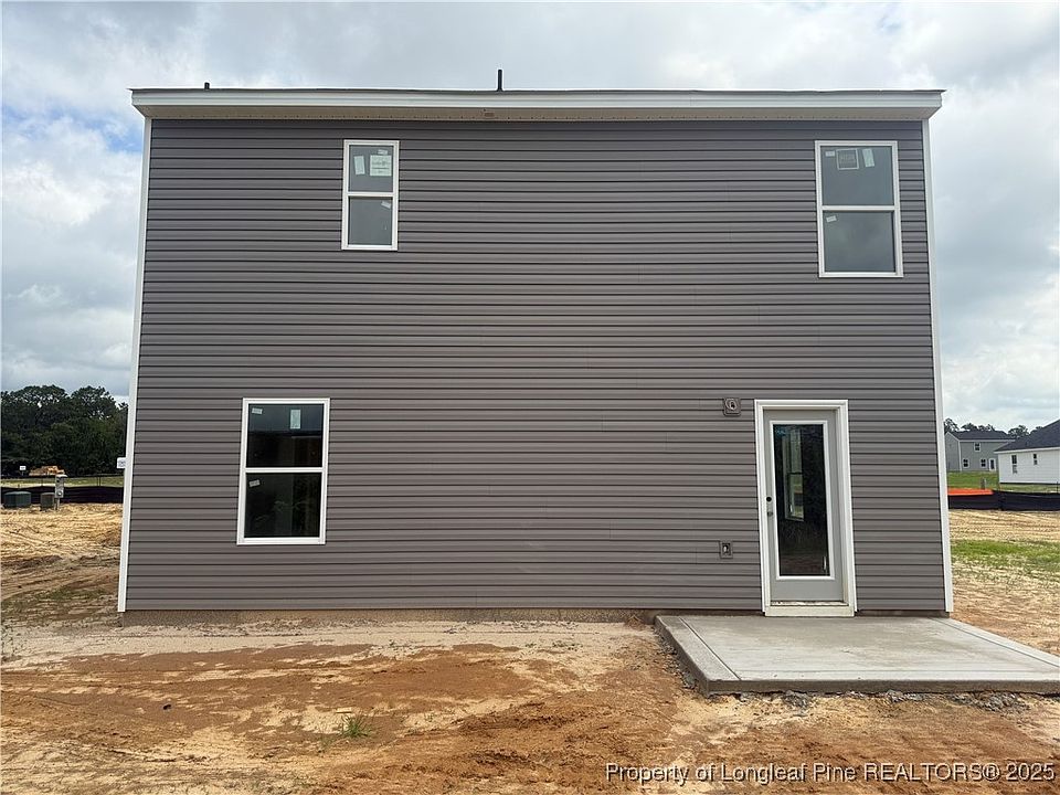 2nd image of 955 Sapphire Stone Ln