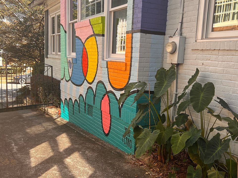 1st image of 403 5th St NE