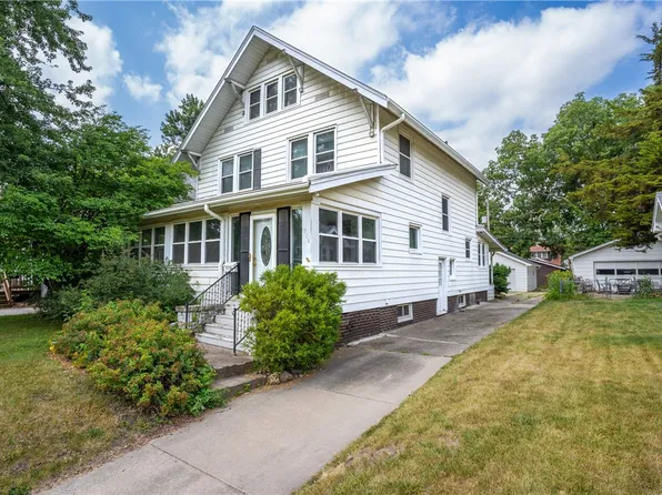 1716 E 13th St, Des Moines, IA 50316