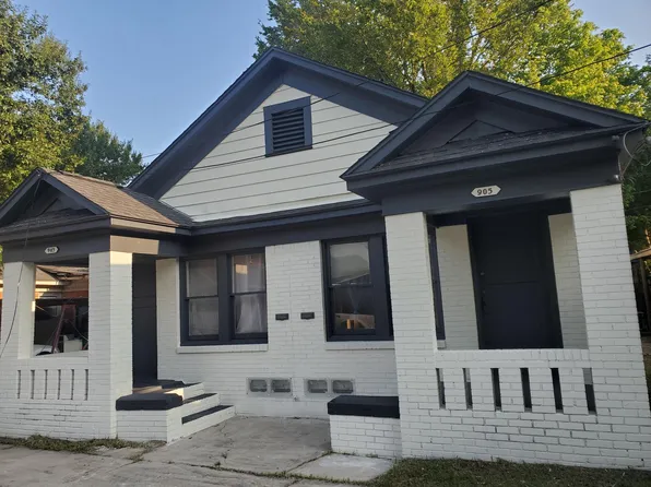 905 McIntosh St, Houston, TX 77009