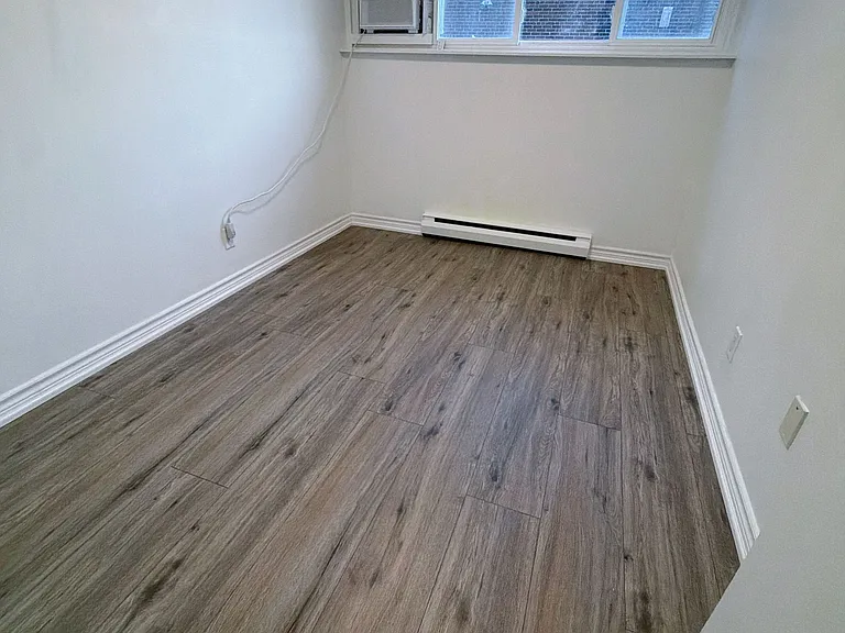 57 Godstone Rd #114 — Photo 8