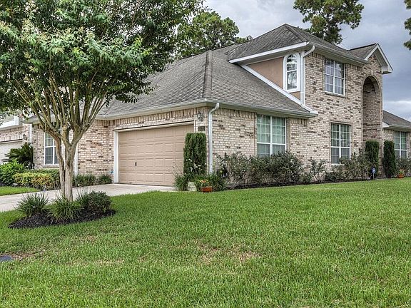 3rd image of 2035 Marchwood Manor Dr