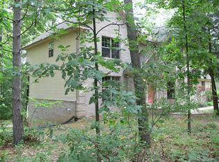 17361 Timber Crk, Holly, MI 48442