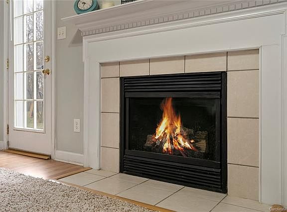 5th image of 4814 Aldersbrook Dr
