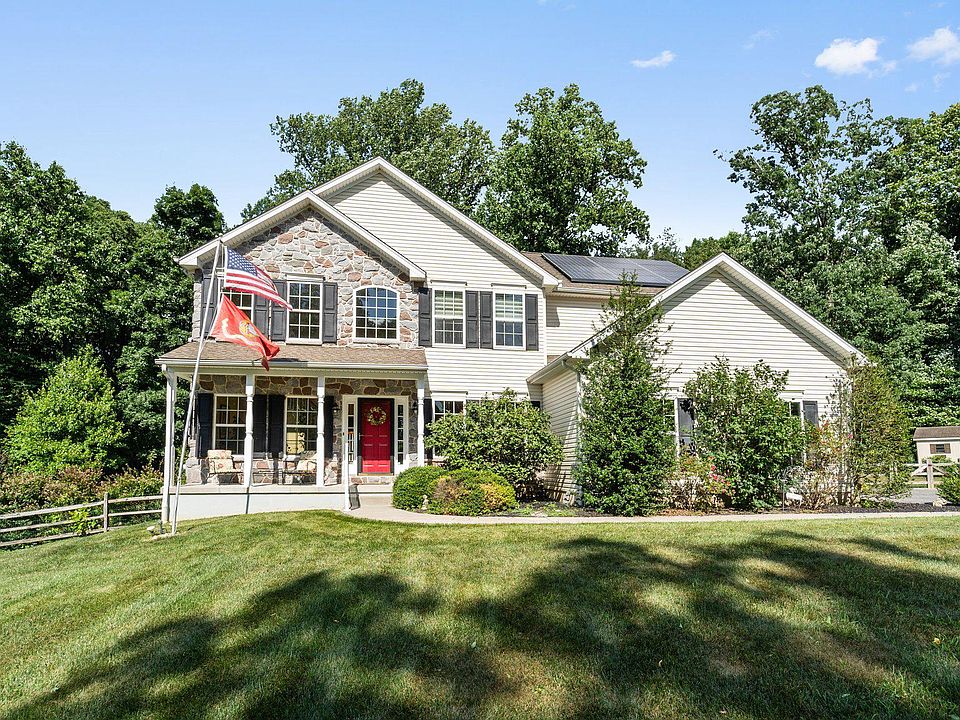 1st image of 29 Persimmon Dr