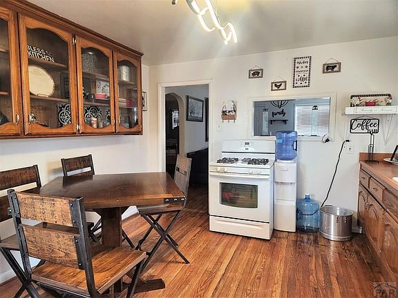 5th image of 2115 E 13th St