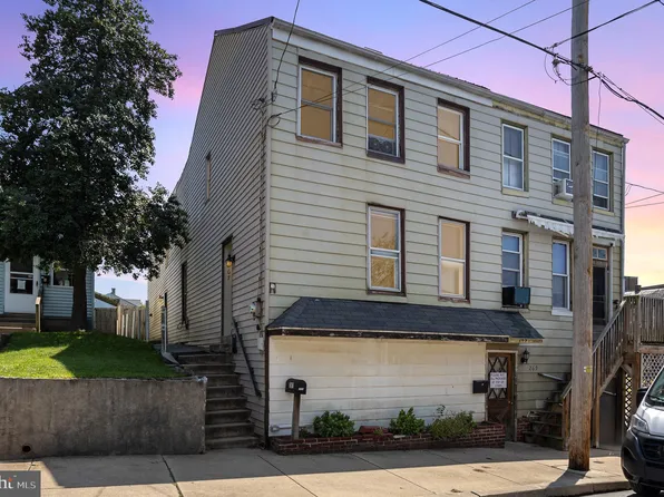 267 S 4th St, Columbia, PA 17512