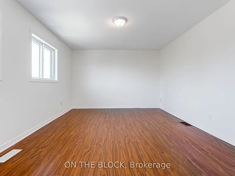47 Carleton Pl — Photo 22