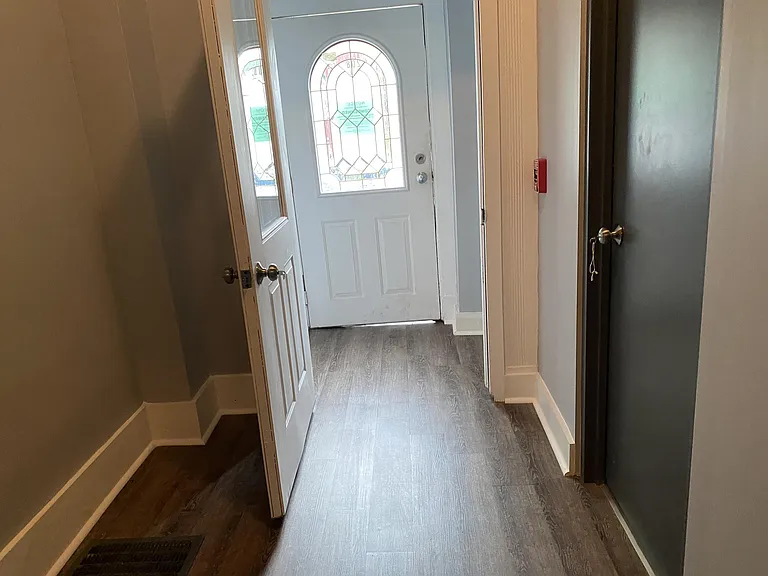 208 W Vine St #5 — Photo 12