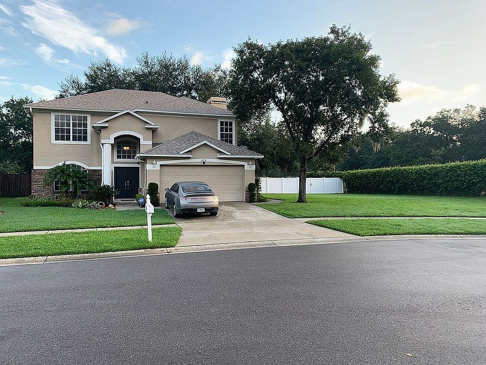 1st image of 2612 Clareside Dr