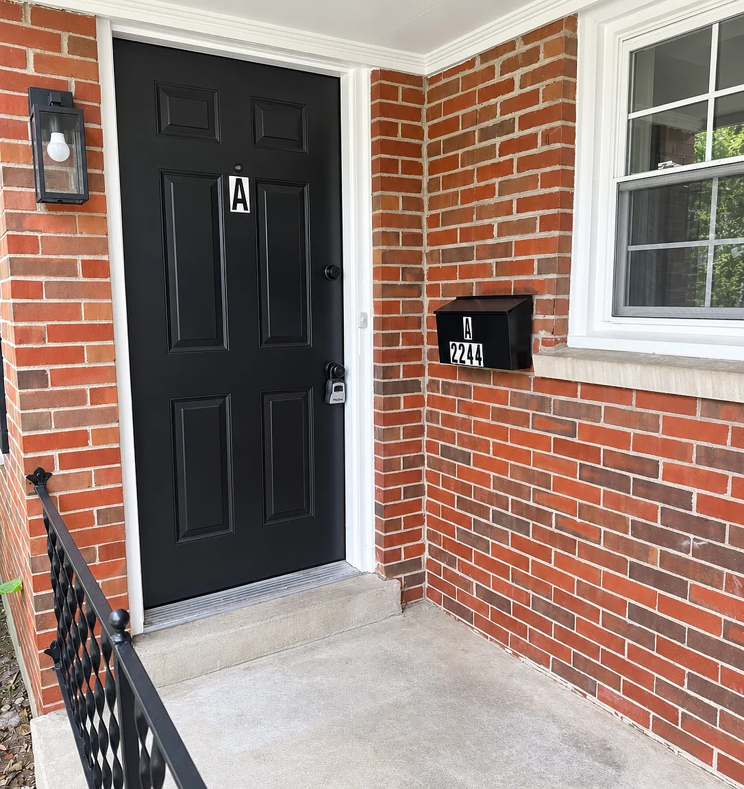 2 bed, 800 sqft, $1,450 — Photo 2