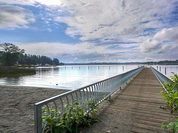 Minutes to Lundeen Park