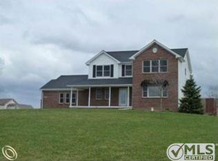 11220 Maple Shores Dr, Goodrich, MI 48438