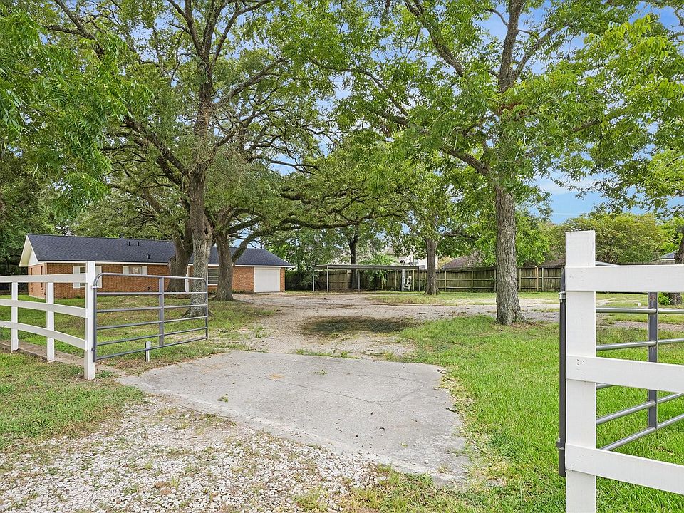 1st image of 5615 Spring Cypress Rd