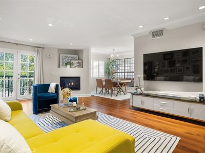 13030 Valleyheart Dr APT 105, Studio City, CA, 91604