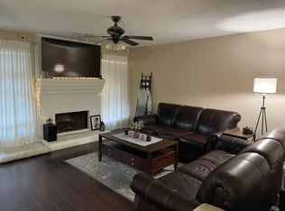 1045 Cottonwood Trl, Benbrook, TX 76126