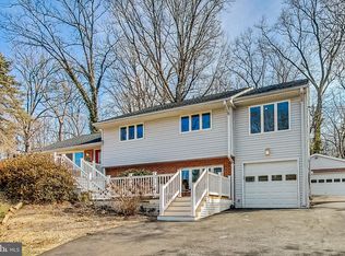 4107 Wakefield Dr, Annandale, VA 22003