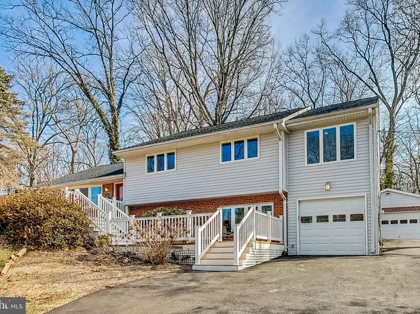 4107 Wakefield Dr, Annandale, VA 22003