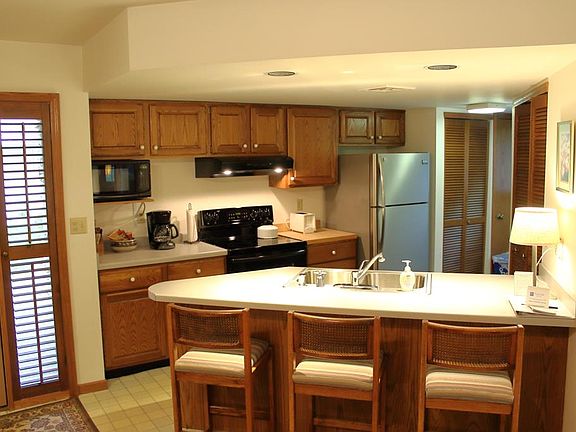 3rd image of 10690 Regatta Way Unit 552