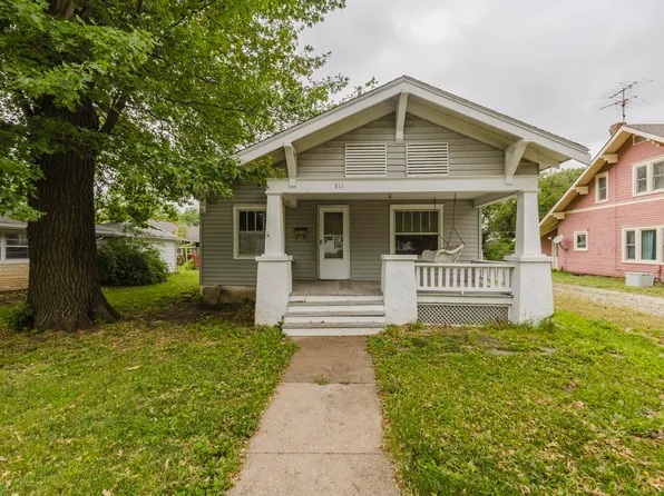 311 Locust St, Marion, KS 66861