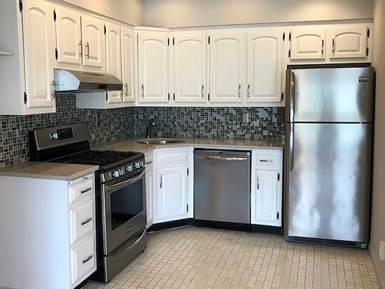 182 Degraw St #3 — Photo 5